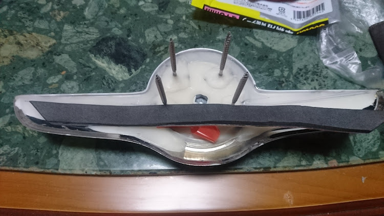 パレットSWのDIY・アルファロメオ・グリルエンブレム加工に関するカスタム事例の投稿画像20枚目