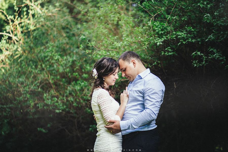 Wedding photographer Roman Kozhin (dzhin09). Photo of 21 May 2014