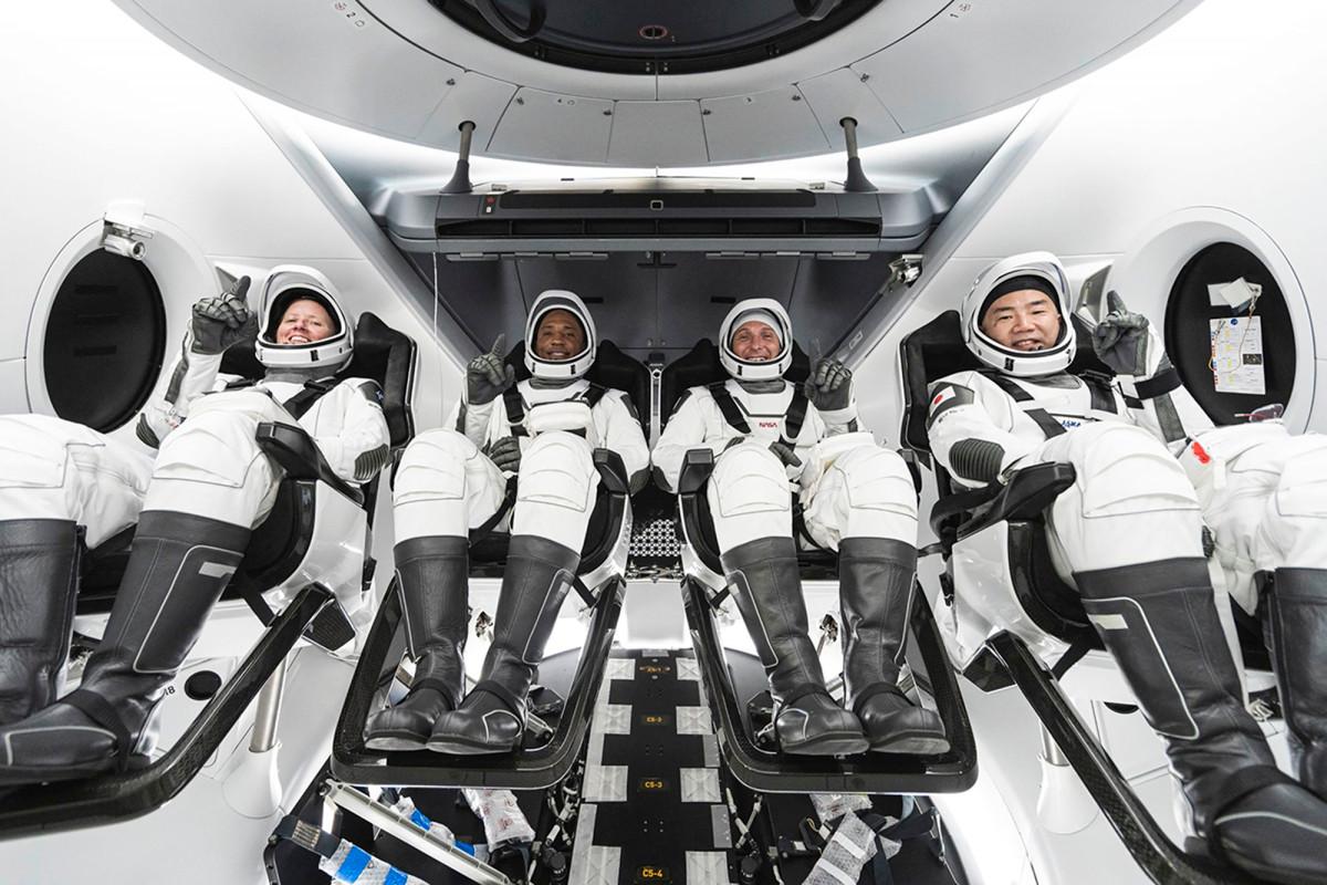 SpaceX aiming to launch four astronauts into space on ...