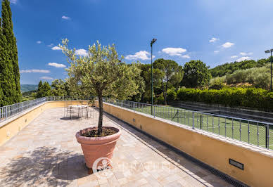 Villa avec piscine et jardin 4