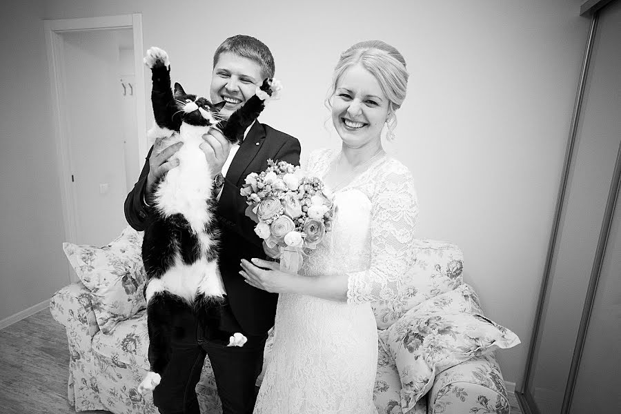 結婚式の写真家Lena Bulycheva (bela)。2016 2月7日の写真