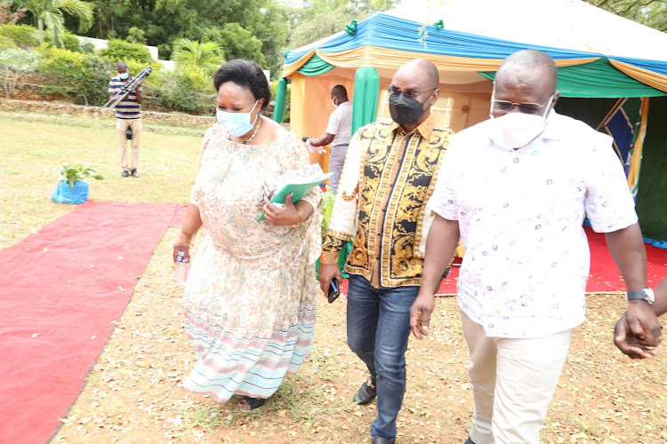 Parliamentary committee on Education and Research Chairperson Florence Mwikali Mutua with Kilifi Governor Amason Kingi , and Kilifi North MP Owen Baya during a meeting to discuss the cause of mass failures in KCSE in the county