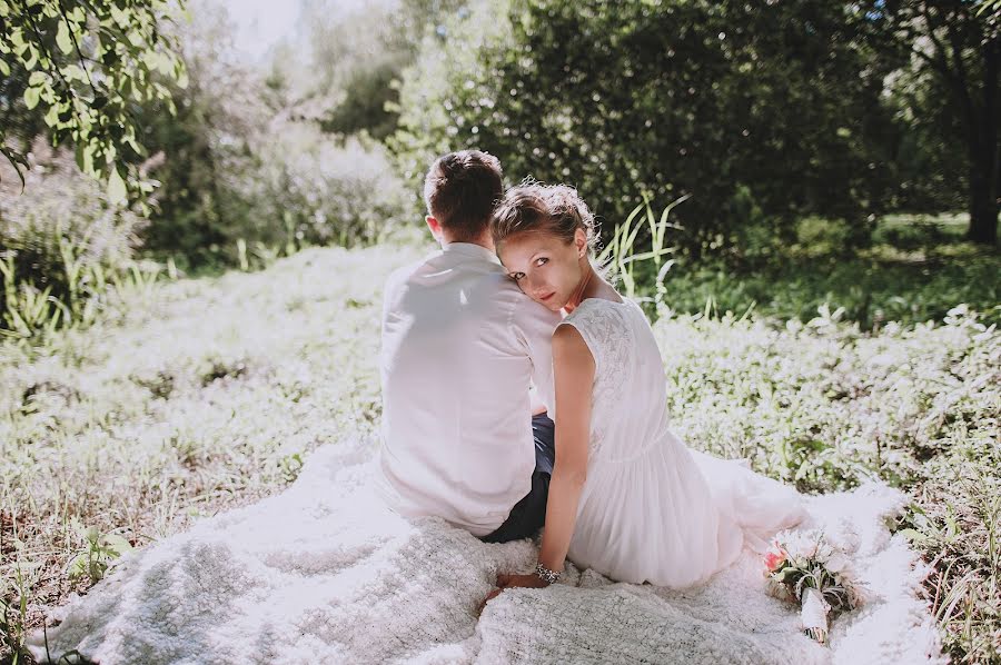 Fotografo di matrimoni Elizaveta Zadorozhnaya (milo). Foto del 27 febbraio 2016