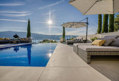 Maison avec piscine et terrasse 20