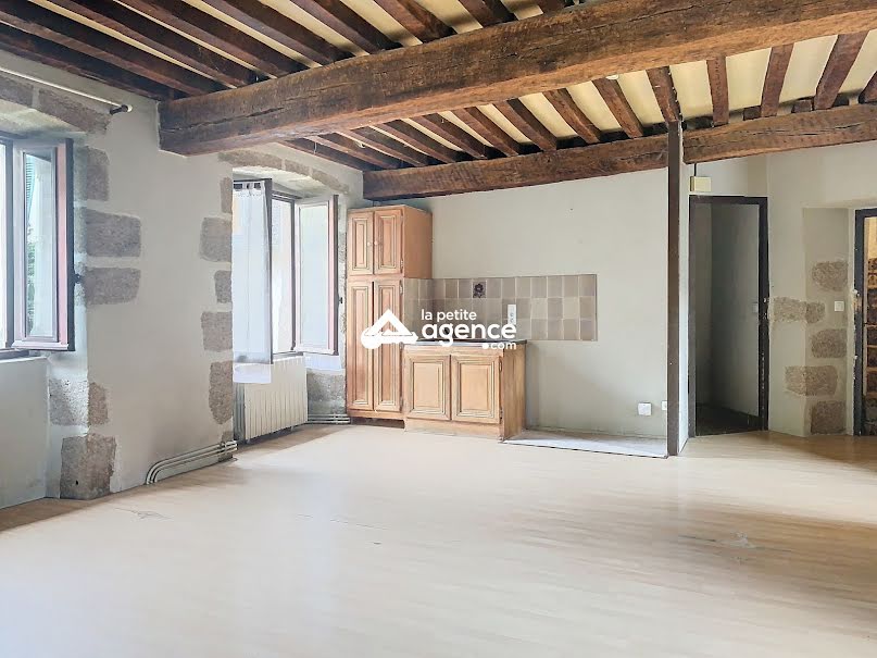 Vente maison 7 pièces 198 m² à Aubusson (23200), 70 900 €