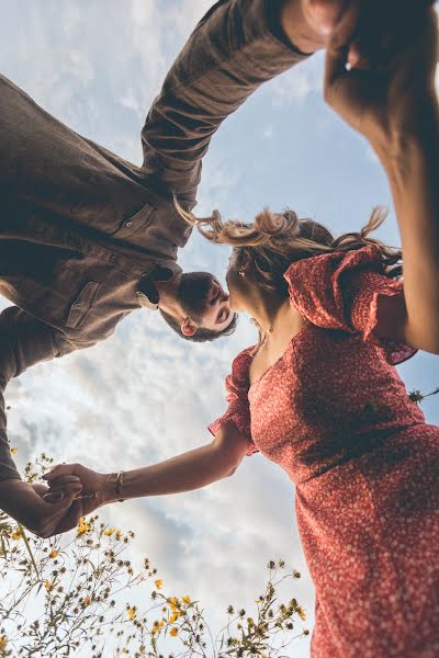 Fotografo di matrimoni Alejandra Cárdenas Palacios (cumulofoto). Foto del 12 aprile 2022