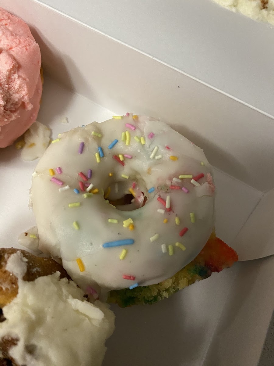 Funfetti donut