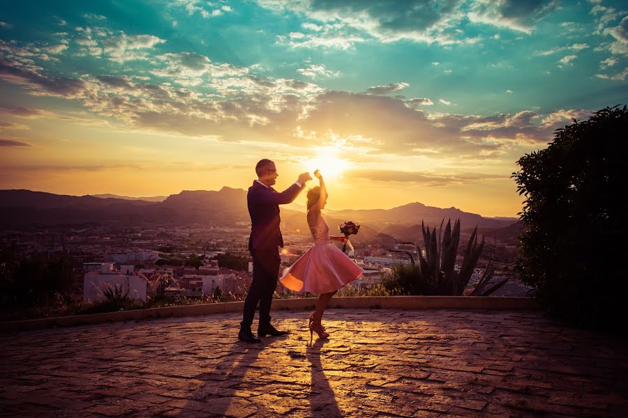 Wedding photographer Adrian Cermeño Huertas (cermeohuertas). Photo of 21 May 2019