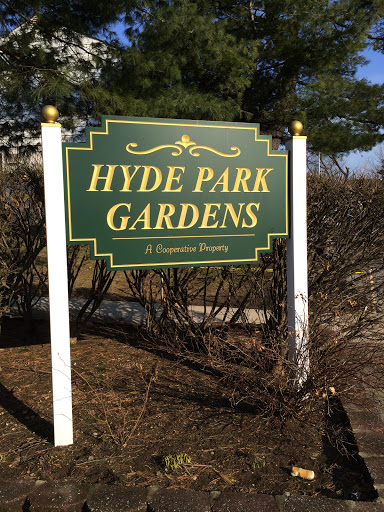 Hyde Park Gardens Sign