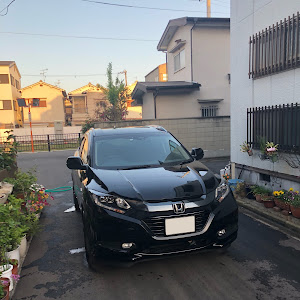 ヴェゼル