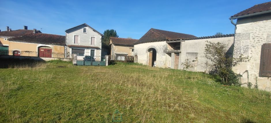 Vente ferme 2 pièces 33 m² à Bourg-du-Bost (24600), 100 000 €