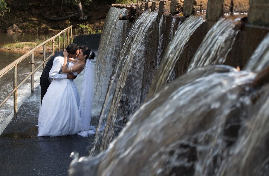 Fotógrafo de casamento Volney Henrique Rodrigues (volneyhenrique2). Foto de 31 de outubro 2015