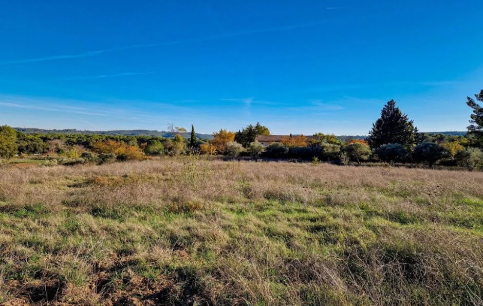 Vente terrain  681 m² à Lorgues (83510), 128 000 €