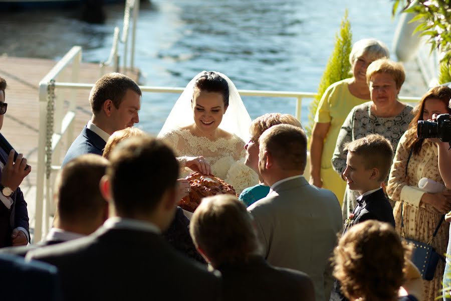 Fotógrafo de casamento Anna Bekhtina (bekhtina1). Foto de 23 de agosto 2015