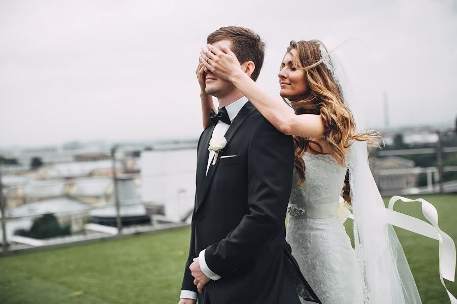 Fotógrafo de casamento Olga Guseva (gusevaolga). Foto de 15 de maio 2016