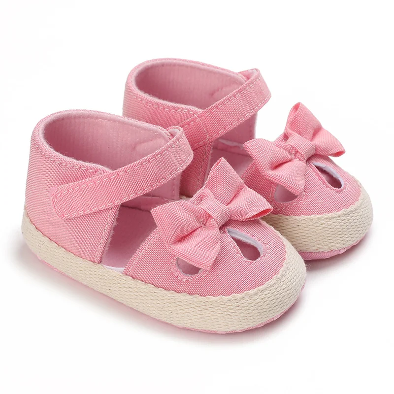 Baby Sommer Klettverschluss Freizeitschuhe für Kleinkinder. Bequem und leicht, ideal für aktive Kinder. Perfekt für warme Tage.