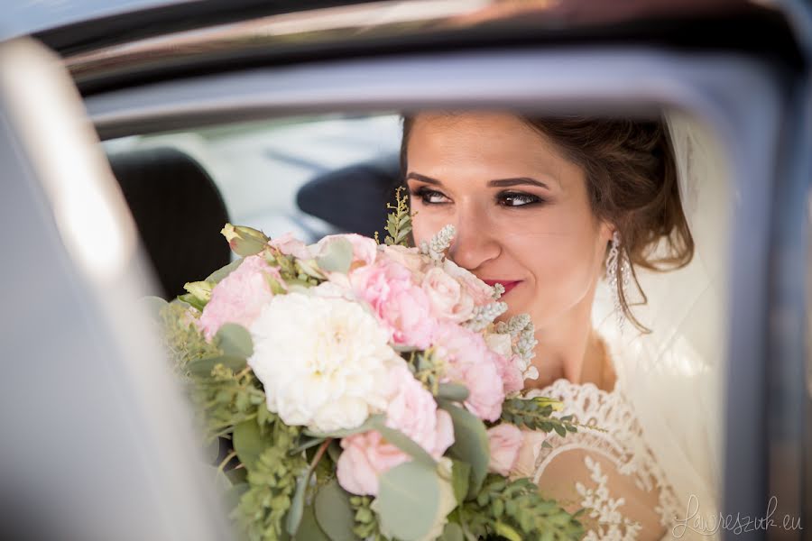 Fotografo di matrimoni Paweł Ławreszuk (lawreszuk). Foto del 10 novembre 2017