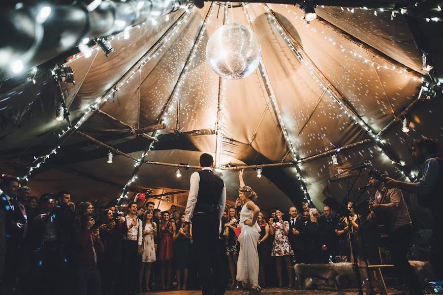 Fotógrafo de bodas James Revitt (flawlessphoto). Foto del 2 de julio 2019