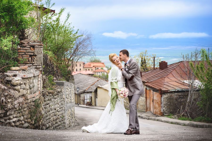 Wedding photographer Irina Sakhokia (irensi). Photo of 27 May 2017