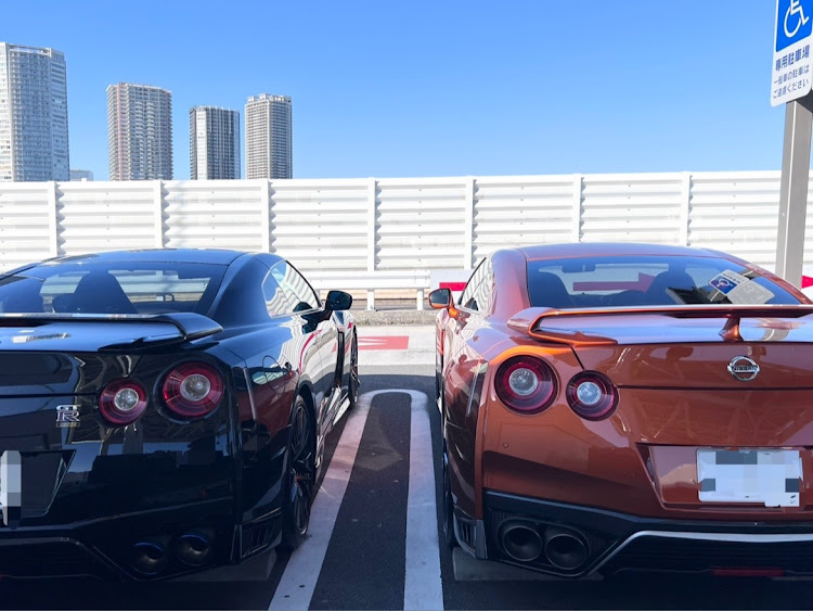 NISSAN GT-Rのスガスペック・関東圏のカー活を盛り上げ隊・ホイールショット・クリスマスツリー🎄・プチオシャレ計画に関するカスタム事例の投稿画像3枚目