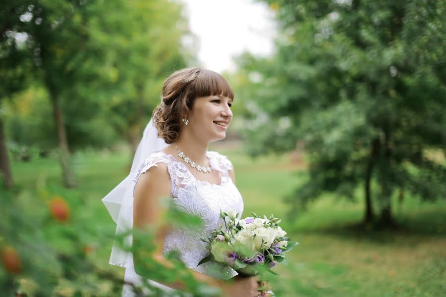 Wedding photographer Tatyana Katkova (tanushakatkova). Photo of 10 September 2015