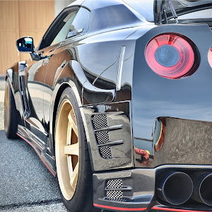 NISSAN GT-R R35