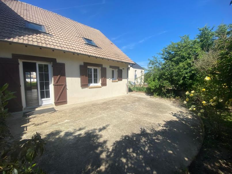 Location  maison 5 pièces 121 m² à Aubergenville (78410), 1 525 €