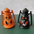 Đèn Bão Bí Ngô Màu Cam Đen Có Móc Treo Trang Trí Halloween Lắp Sẵn Pin Cao 12Cm