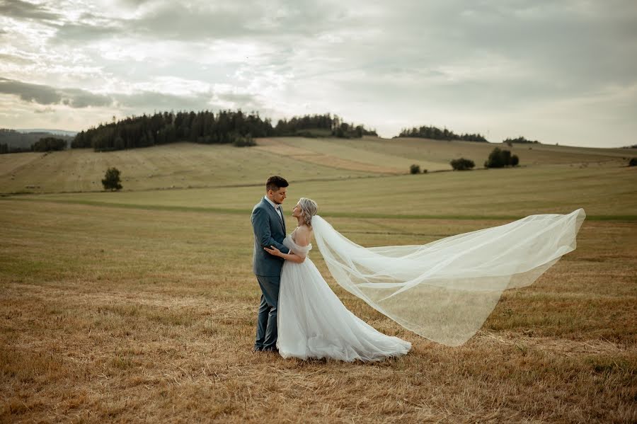 Huwelijksfotograaf Hana Řezníčková (laskavhledacku). Foto van 9 augustus 2023