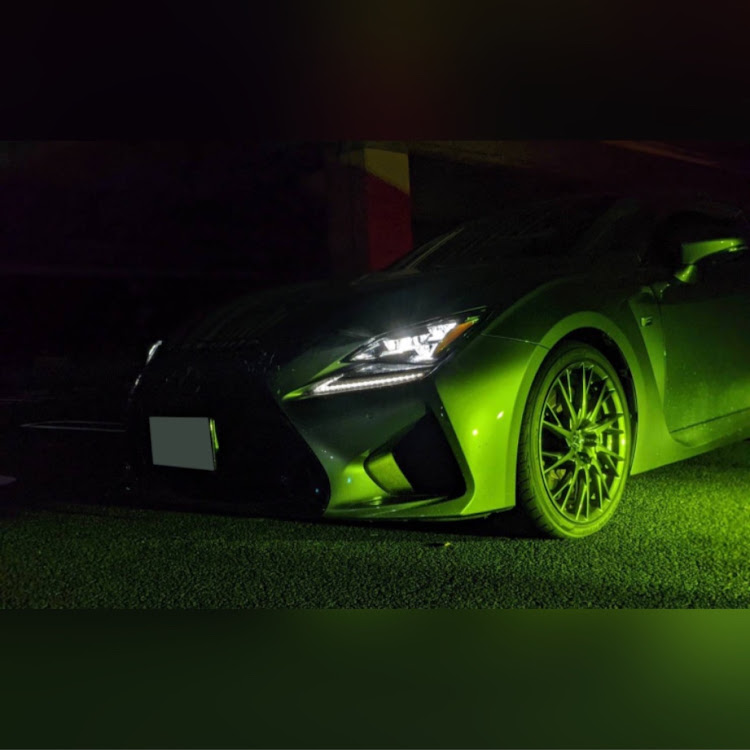 RC FのRCF・USC10・マーキュリーグレーマイカ・夜ショットに関するカスタム事例の投稿画像5枚目