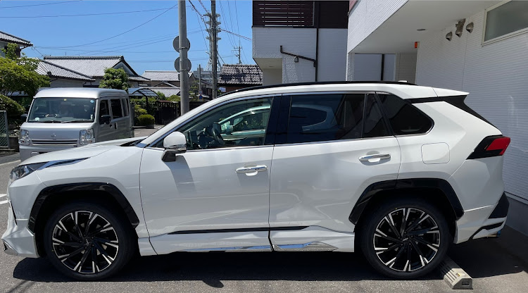 RAV4のTRD ホイール・ブリヂストン アレンザLX100・TRDラグナットセット・245/45R20・人との繋がりに感謝に関するカスタム事例の投稿画像4枚目