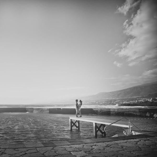 Fotógrafo de casamento Stanislav Kyun (stanislavkyun). Foto de 24 de fevereiro 2015