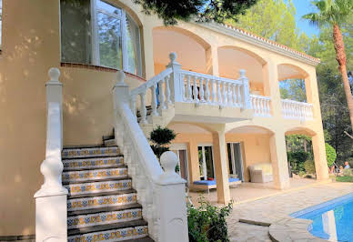 House with pool and terrace 1