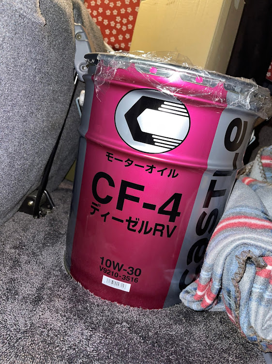 ランドクルーザー80の寒い・写活ガチ勢・オイル交換に関するカスタム事例の投稿画像3枚目