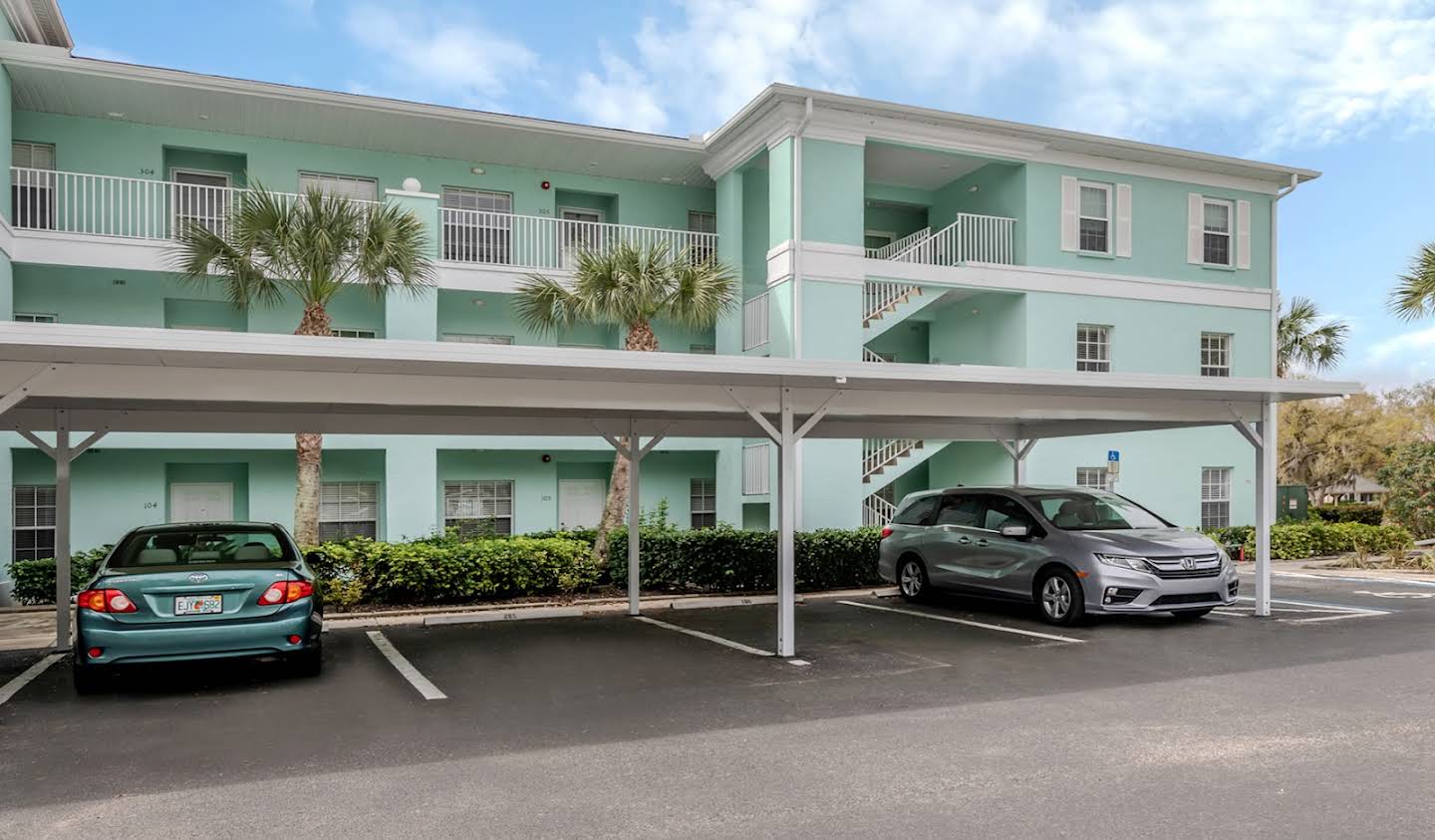 Apartment with pool Port Charlotte