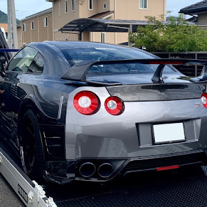 NISSAN GT-R R35