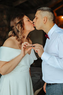 Wedding photographer Irina Skulina (iriwa24). Photo of 1 April 2022