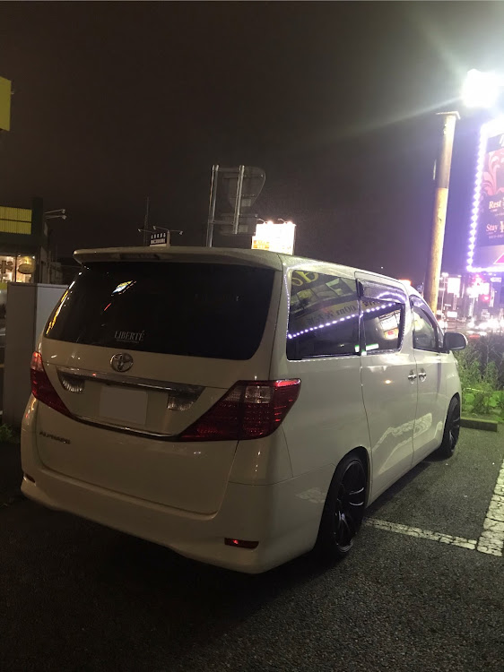 アルファードのLIBERTE・DIY・梅雨明け・猛暑日・車高調整に関するカスタム事例の投稿画像2枚目