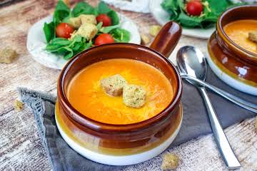 Cream of Roasted Red Pepper Chicken Soup