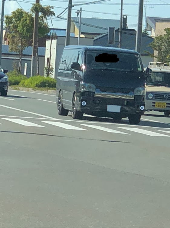 ハイエースバンの自車以外の実車見た⁉️・最北端のイカリング❓・盗撮ごめん🙇‍♀️に関するカスタム事例の投稿画像1枚目