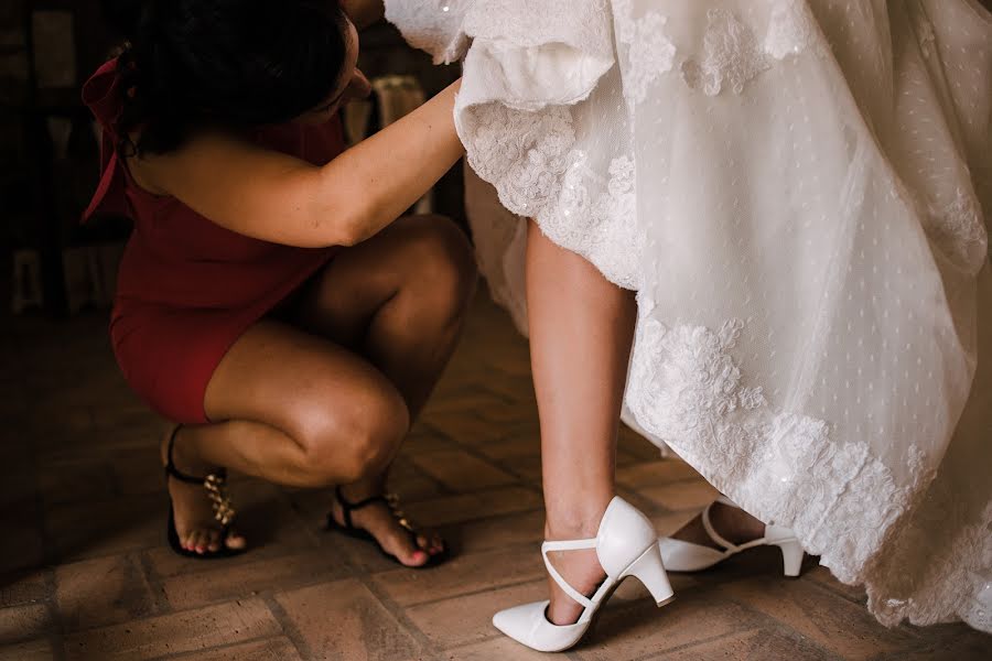 Fotógrafo de casamento Kristóf Ponicsán (eskuvofotosod). Foto de 28 de agosto 2017