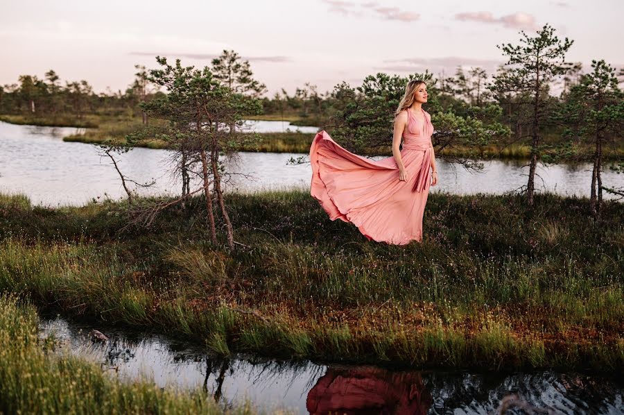 Wedding photographer Aleksandrs Vinogradovs (sanchous89). Photo of 1 September 2017