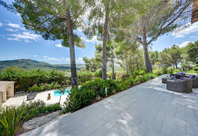 House with pool and terrace 7