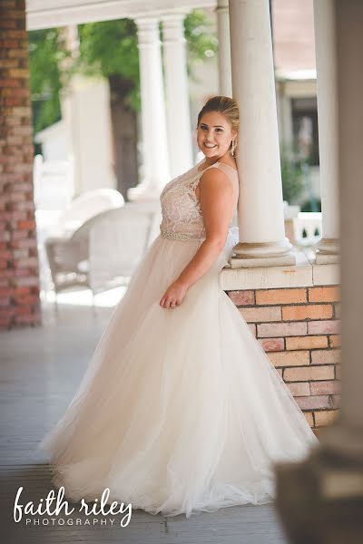 Wedding photographer Faith Riley (faithriley). Photo of 9 September 2019