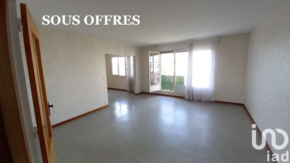 Vente appartement 5 pièces 108 m² à Mantes-la-Jolie (78200), 110 000 €