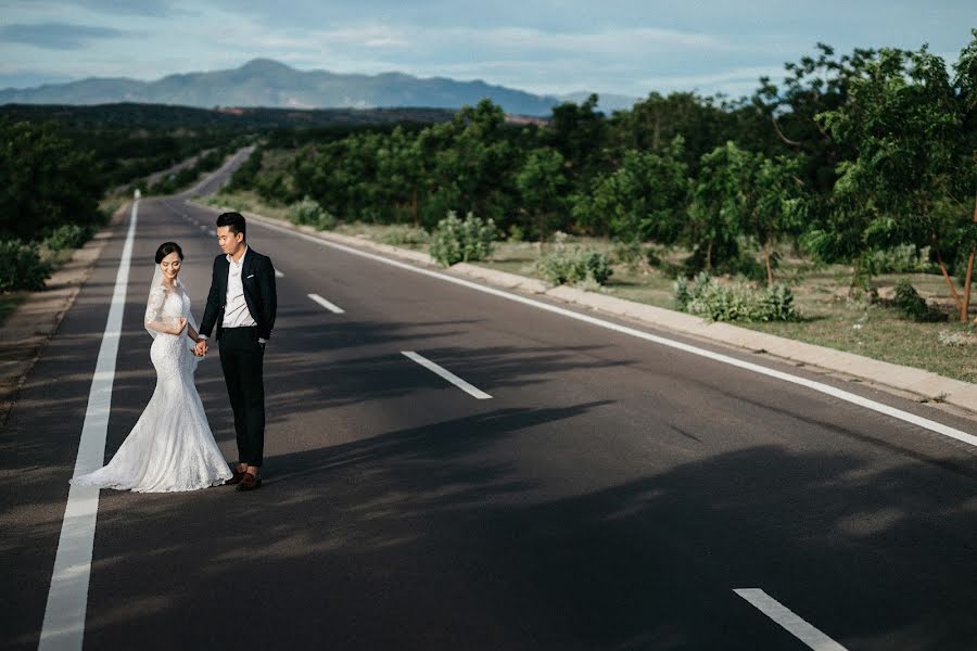 Fotografo di matrimoni Le Thanh Hung (leehungstudio). Foto del 24 dicembre 2019