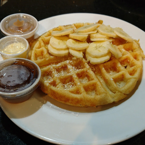 GF waffles with PB and banana