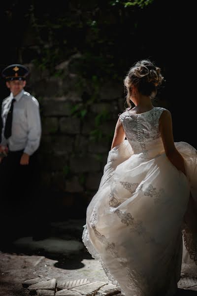 Fotógrafo de casamento Elena Ryakina (lenochkar). Foto de 2 de dezembro 2018