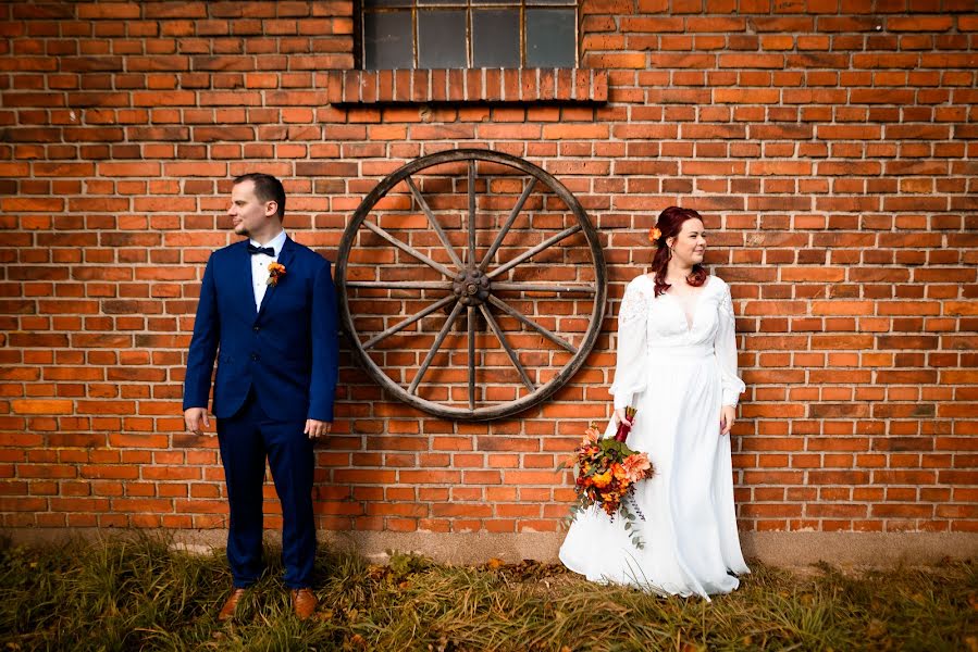 婚礼摄影师Lucie Jiroušková（luciejirouskova）。2023 11月8日的照片