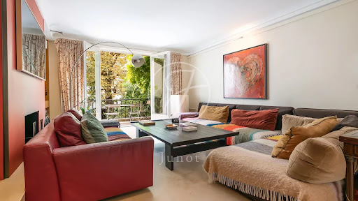 House with garden and terrace 4